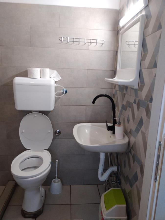 2 Haloszobas Apartman Kanjiža Exterior foto